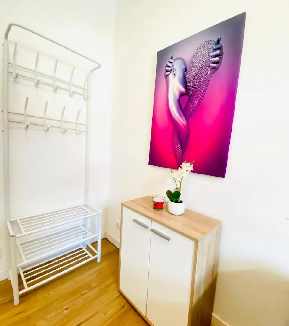 ホームステイ Comfort Room In Floridsdorf Area Sd ウィーン オーストリア